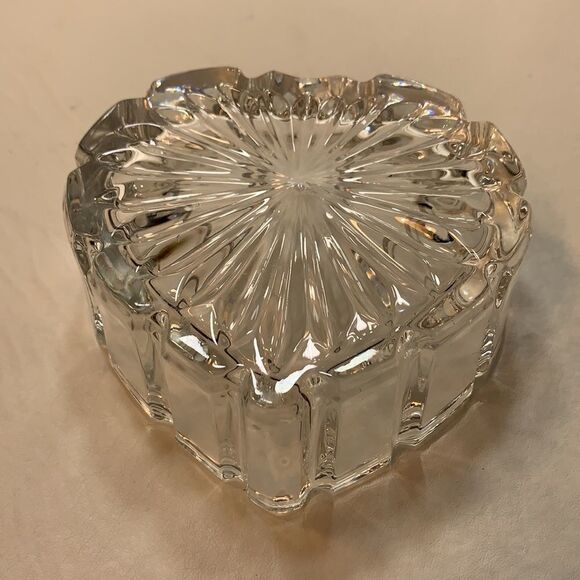 24 K Lead Crystal Heart Shaped Trinket Box Lid EUC - Picture 4 of 7